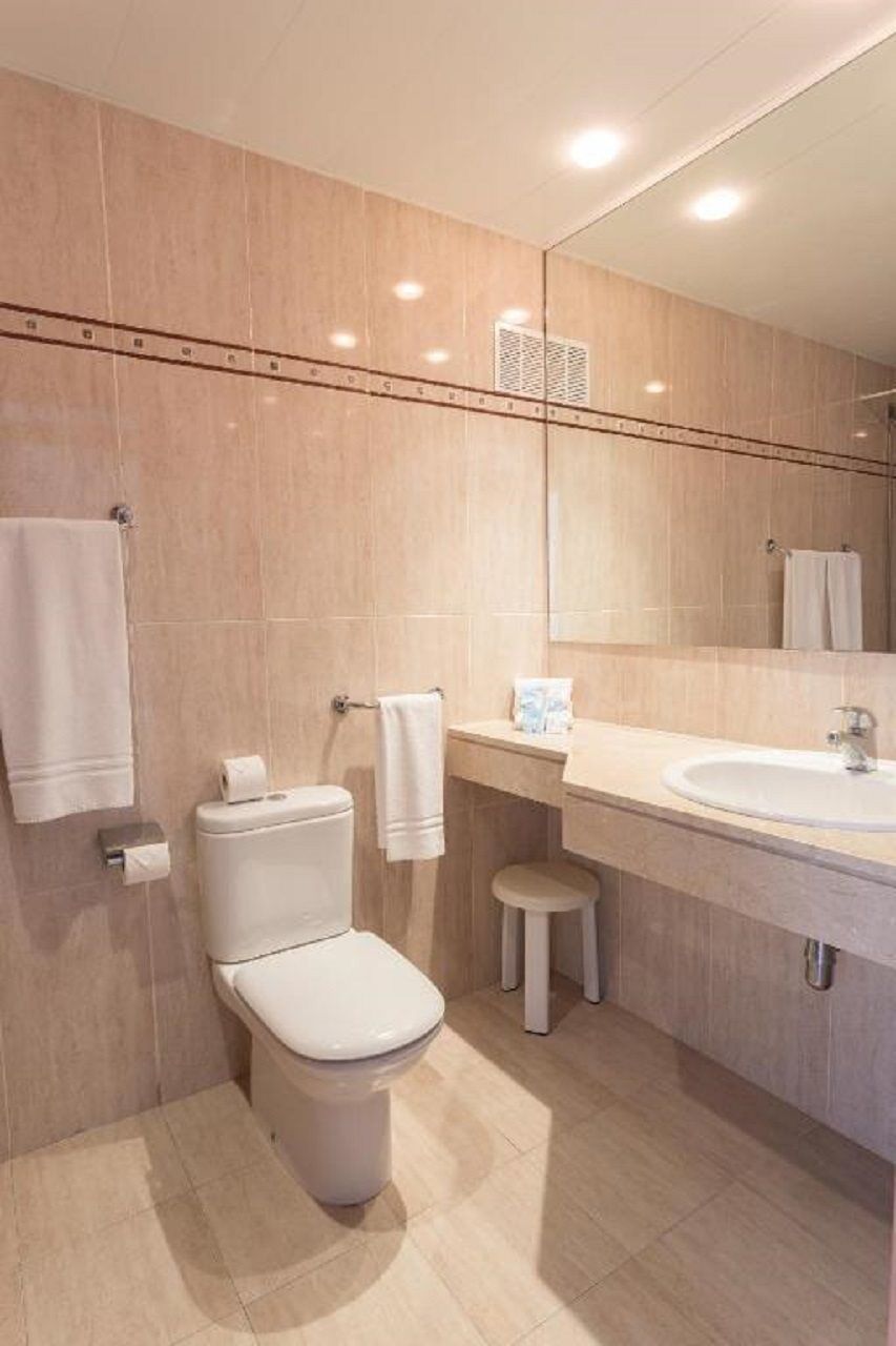 Smartline Cala N Bosch Hotel Cala en Bosc Eksteriør bilde
